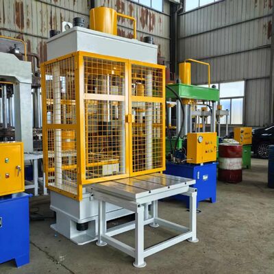 Komatsu Excavator Adjuster Spring Disassembly Machine 200T Mobilny stół roboczy Hydraulic Press Machine Track Pin Press