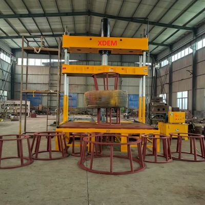 XDEM 260T Prasa hydrauliczna na opony górnicze Opony OTR Opony ciężarówki górnicze Opony 23.5R25 29.5R25 35/65R35 45/68R45